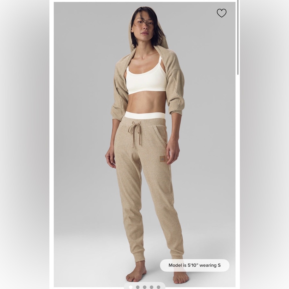 ALO Yoga MUSE gravel heather Ribbed Jogger Set - Picture 8 of 9